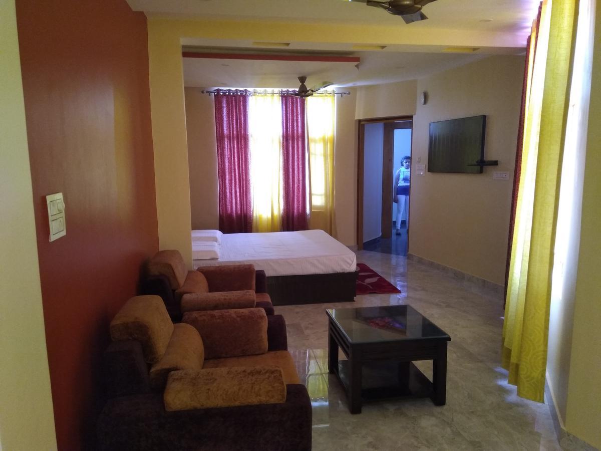 Hotel Sky Bule & Restaurant Khas Nagrota Bagian luar foto